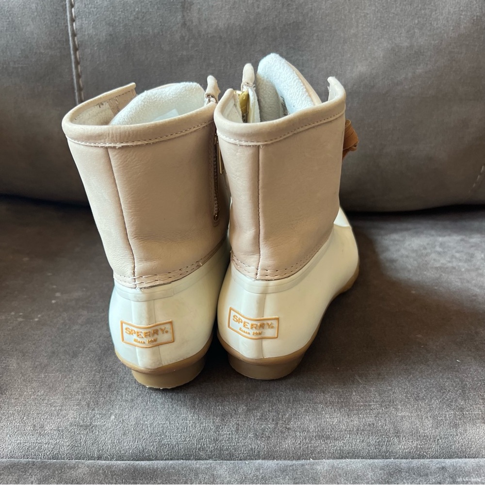 Sperry Saltwater Duck‎ Tan and Cream Boots - Picture 6 of 8